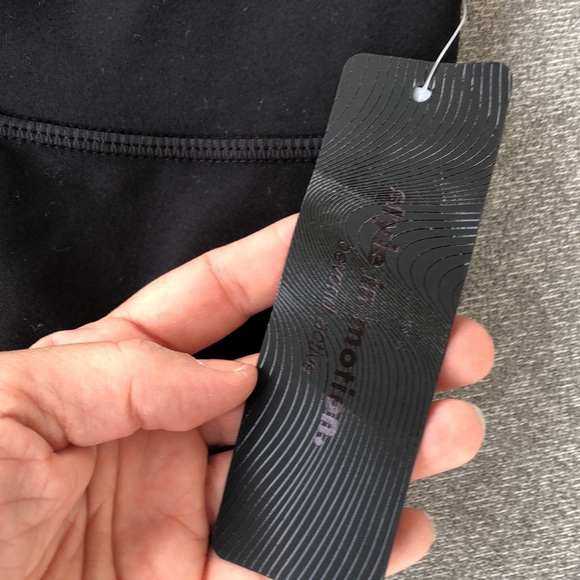 NWT! - ODODOS Cross Front Leggings - Picture 3 of 8